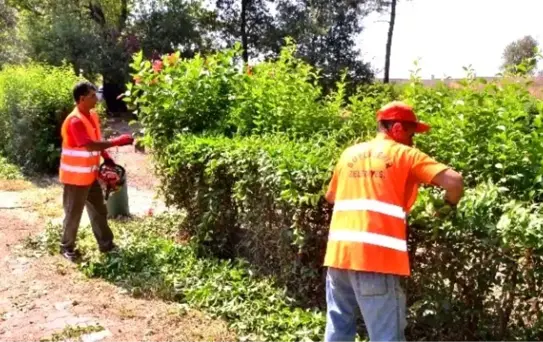 Büyükşehir'den Manavgat'ta Bayram Temizliği