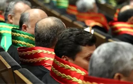 HSYK 156 Hakim ve Savcının Görev Yerini Değiştirdi