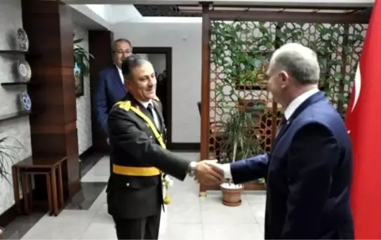 Vali Ceylan Tebrikleri Kabul Etti