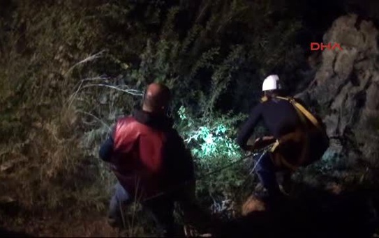 Antalya Falezlerden Düşen Öğretmeni İtfaiye Kurtardı -Düzeltme