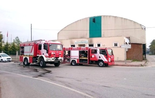 Kocaeli'de Spor Tesislerinde Yangın Paniği
