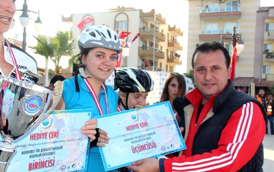 Menderes Yol Bisikleti Yarışları Sona Erdi