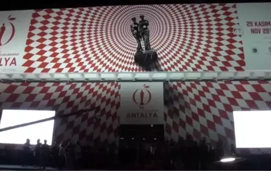 Altın Portakal Geleneksel Ödülleri Sahiplerini Buldu