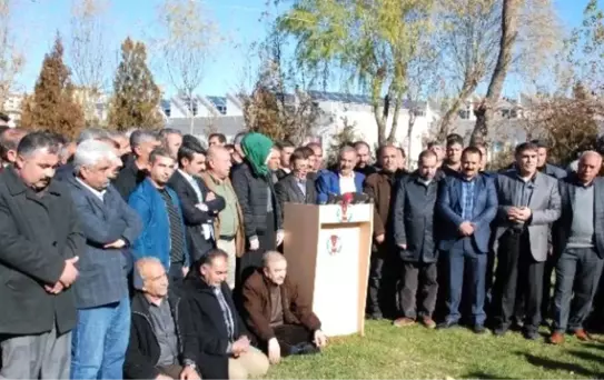 Polisin Devlet Vurgusu Muhtarları Yürüyüşten Vazgeçirdi