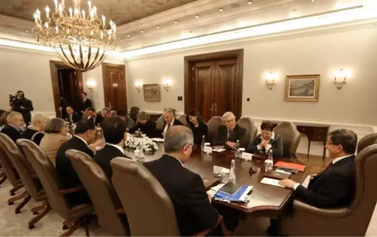 Barış Grubu: Başbakan Davutoğlu 'Çözüm Masası'na Dönmek İstiyor