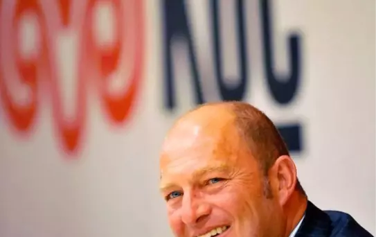 Sanat, Siyaset, İş ve Spor Dünyasının Ünlüleri Taziye İçin Divan Otel'e Akın Etti