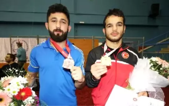Güreşte İlk Gün Türkiye 3 Altın, 2 Bronz Madalya Kazandı