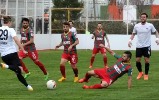 Amed Sfk Evinde Mağlup