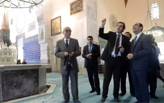 Başkan Edebali'den Öğrencilere Gönüllü Rehberlik