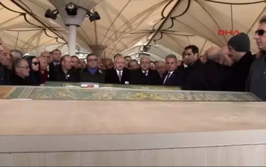 Kılıçdaroğlu, Bombalı Saldırıda Ölen CHP'li İlçe Eski Başkanı Mehmet Yurtsever'in Cenaze Namazına...
