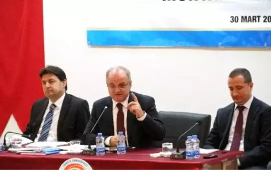 Vali Çakacak Mut'ta Muhtarlar ile Buluştu