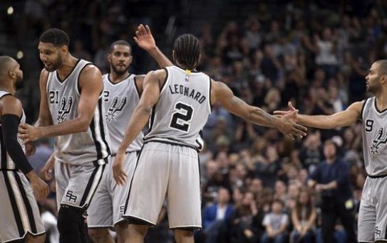 Spurs'ten İki Rekor Birden!
