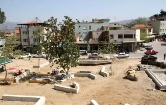 Süleyman Demirel Parkı Ihlamur Ağaçlarıyla Güzelleşecek