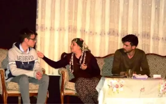 4 Bin Öğrenciye Uyuşturucunun Zararları Tiyatroyla Anlatıldı