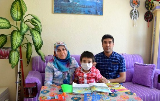 Lösemili İsa 'Eve Gelen Öğretmen' Olmak İstiyor