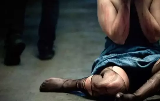 Mendille Uyuşturulan Kadına 18 Kişi Tecavüz Etti