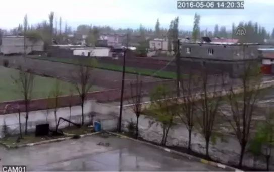 İlkokul Öğrencisinin İstiklal Marşı Hassasiyeti