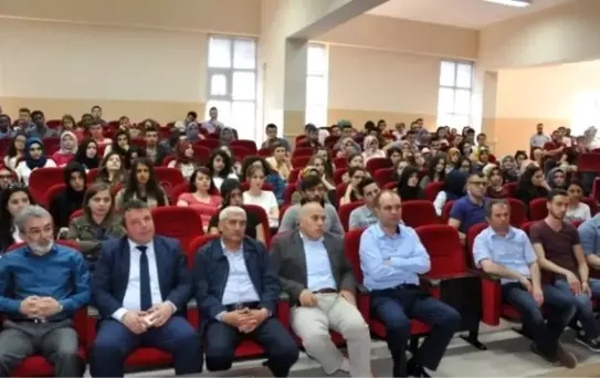 Öğrencilere 'Kamuda Ahlak, Adalet ve Etik Değerler' Anlatıldı