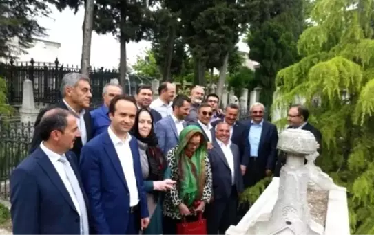Mahmut Esat Efendi 99. Yılında İlk Kez Mezarı Başında Anıldı