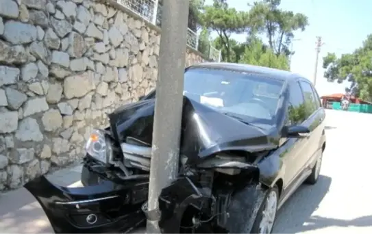 Bayramiç'te Trafik Kazası; 3 Yaralı