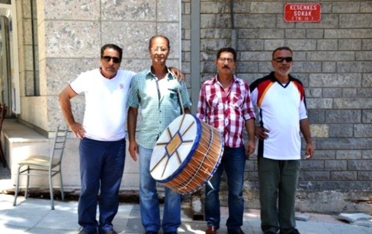 Biga'da 54 Ramazan Davulcusu Görev Yapıyor