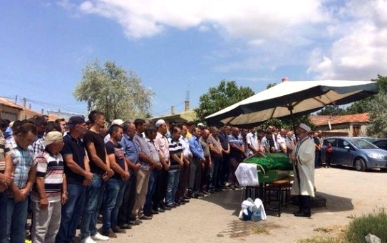 Kazada Ölen 2 Genç Toprağa Verildi