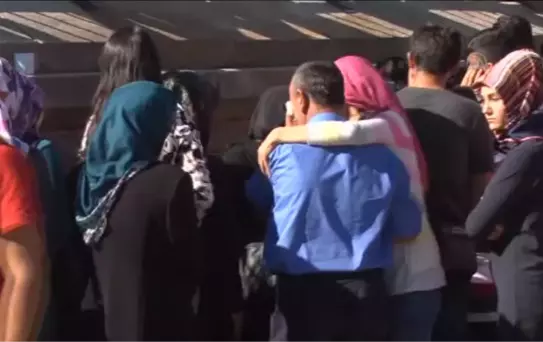 Hayatını Kaybeden 5 Kişinin Cenazeleri Toprağa Verildi - Kazada Hayatını Kaybeden Ailenin Arşiv...