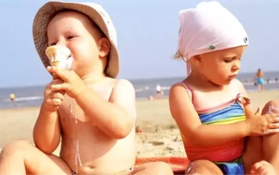 Miniklerin Güneş Banyosu Acıya Dönüşmesin