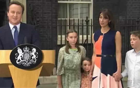 Cameron'ın Kızı Giydi, Anında Tükendi!