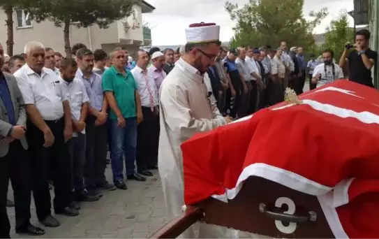 Makam Odası Aranan İlçe Emniyet Müdürü İntihar Etti (2)