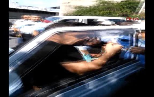 Aydın Tartıştığı Sivil Polislere Silahını Çekince Arbedede Bacağından Yaralandı