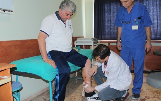 Darbe Girişiminde Yaralandı, Demokrasi Nöbeti Tutmaya Devam Ediyor