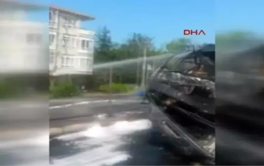 Kocaeli Tanker Alev Alev Yandı, Sürücü Hayatını Kaybetti