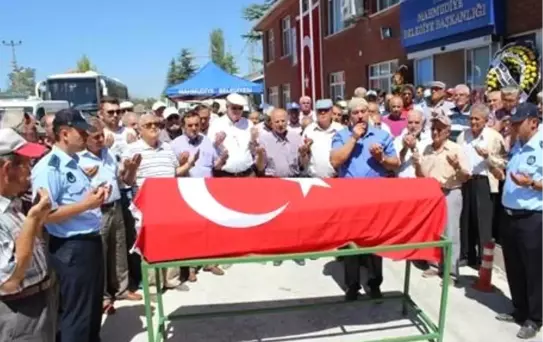 Mahmudiye Eski Belediye Başkanı Vahit Karslı Vefat Etti