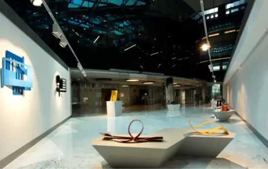 Açıkekran Levent'te sanat 'Pencereler' ile devam ediyor