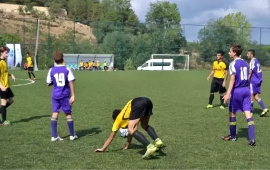 Zonguldak'ta Şehit Ömer Halisdemir Adına Futbol Turnuvası