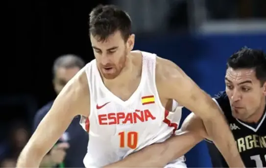 Victor Claver, Taraftarların Yoğun Tepkisinden Dolayı Salonu Polisle Terketti