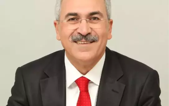 AK Parti Kampında Milletvekili, Merdivenlerden Düşüp Yaralandı