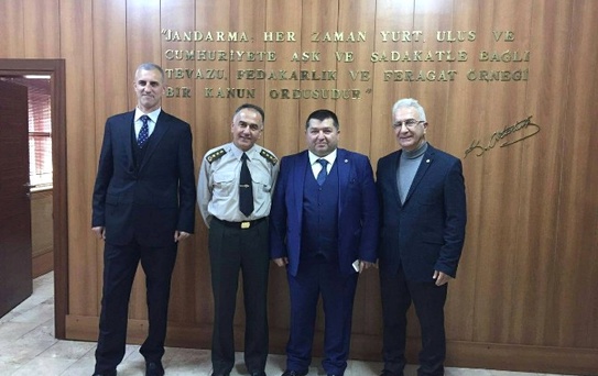 Kızılay'dan Yeni Alay Komutanına Ziyaret