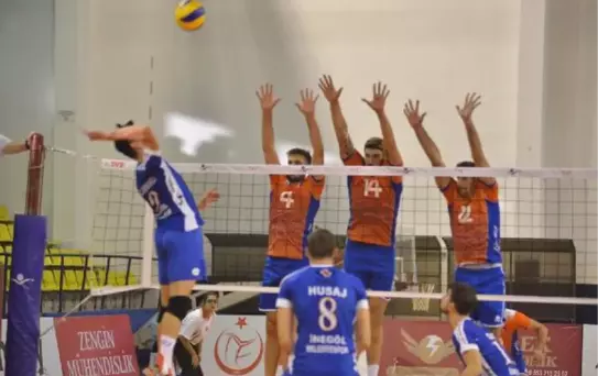 İnegöl Belediyespor-İstanbul Büyükşehir Belediyespor: 2-3