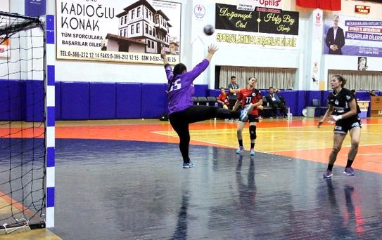 Türkiye Hentbol Bayanlar Süper Ligi