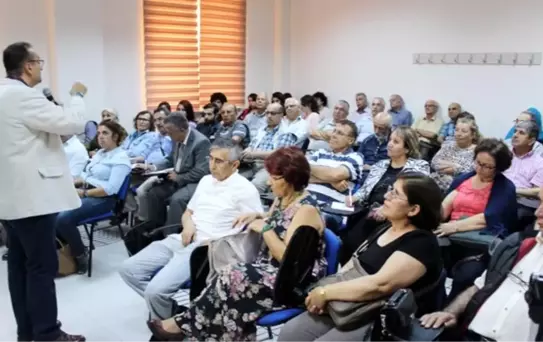 Antalya 'Yaşlı Üniversitesi'nde Dersler Başladı