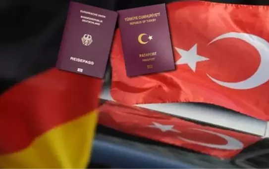 Cdu'dan Çifte Vatandaşlıkta Geri Adım