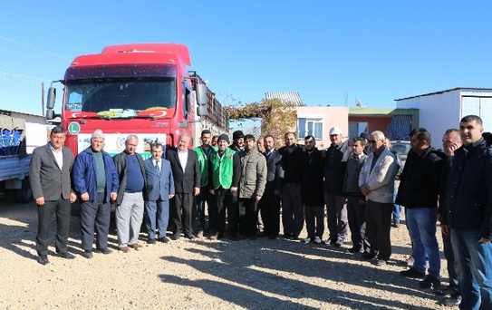 Aksu-Fettahlı'dan Halep'e Yardım Tır'ı