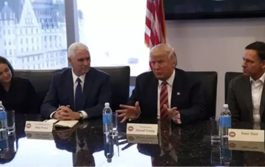 Trump, Silicon Vadisi Patronları ile Bir Araya