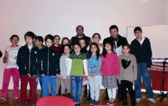 Turabibaba Kütüphanesi Geleceğin Yazarlarını Yetiştiriyor