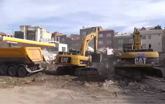 Bina Çökmesi - Zeytinburnu Kaymakamı Balaban