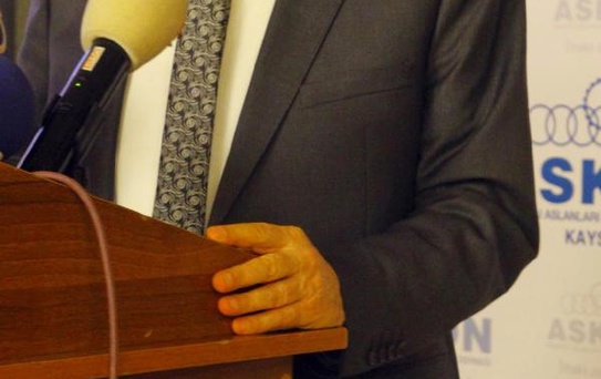 Karamollaoğlu: Şahıslara Göre Kanunlar Çıkmaz