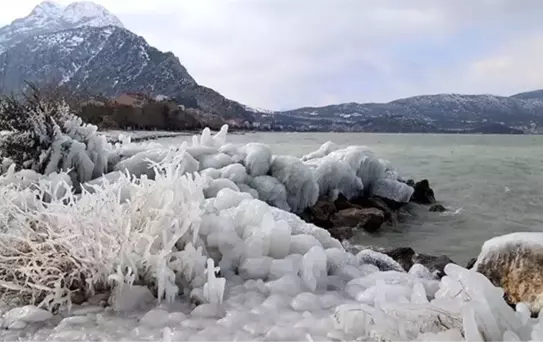 Eğirdir 'Buz' Tuttu
