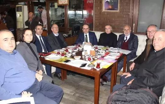 AK Parti Konak'tan Referandum Toplantısı